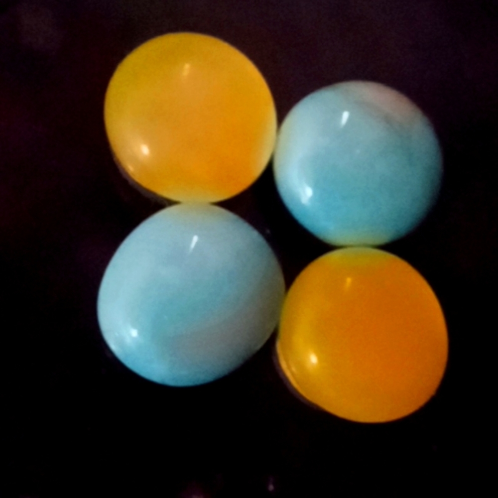 Round glass magnet